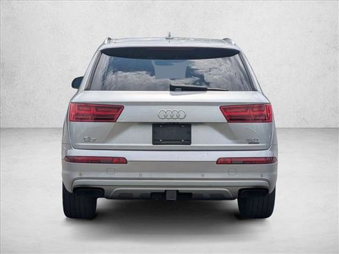 Used 2018 Audi Q7 3.0T Premium Plus w/ Premium Plus Package AWD/4WD image 6
