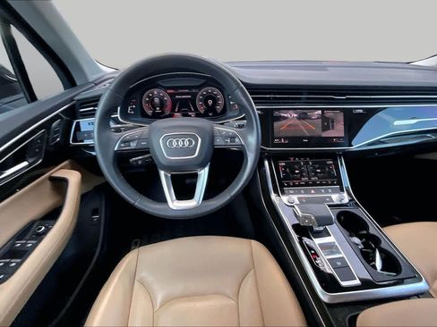 Used 2023 Audi Q7 3.0T Premium Plus w/ Premium Plus Package AWD/4WD image 6