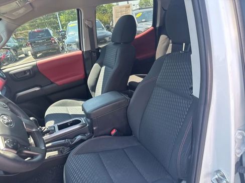 Used 2023 Toyota Tacoma SR5 AWD/4WD image 19
