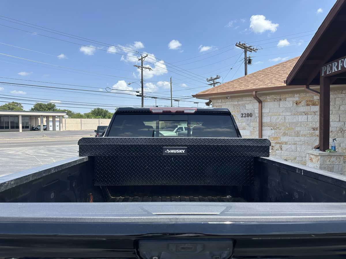 Used 2022 Chevrolet Silverado 2500 High Country w/ Safety Package II AWD/4WD image 9