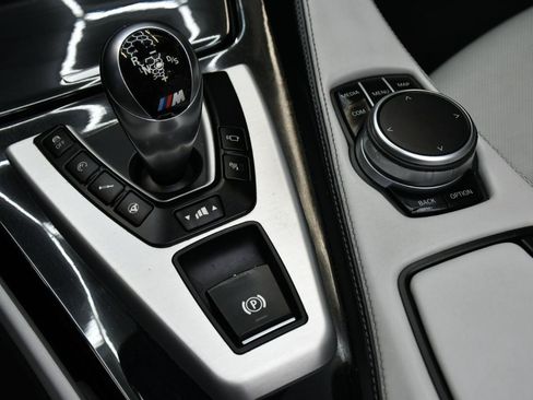 Used 2017 BMW M6 Convertible RWD image 32