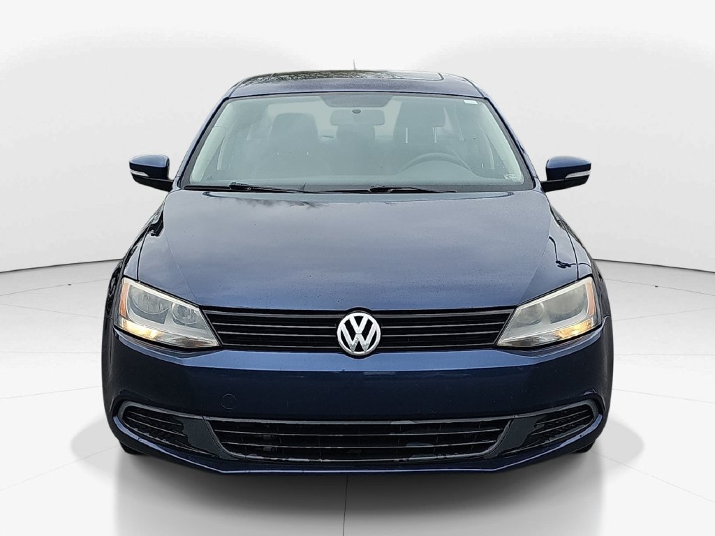 Used 2011 Volkswagen Jetta SE FWD image 12
