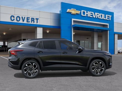 New 2026 Chevrolet Trax RS w/ Driver Confidence Package FWD image 5