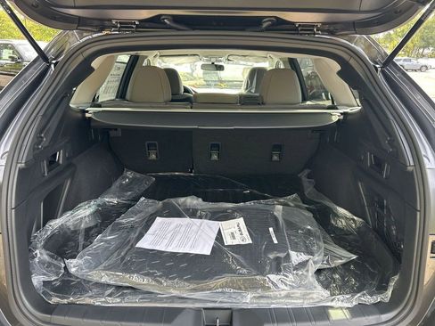Certified 2025 Subaru Outback Premium AWD/4WD image 16