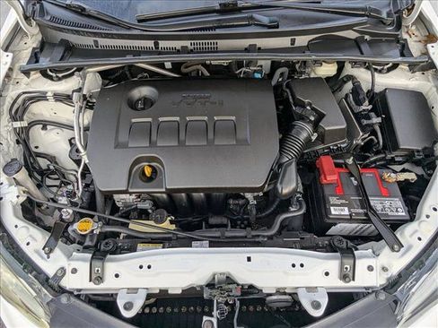 Used 2019 Toyota Corolla LE image 22