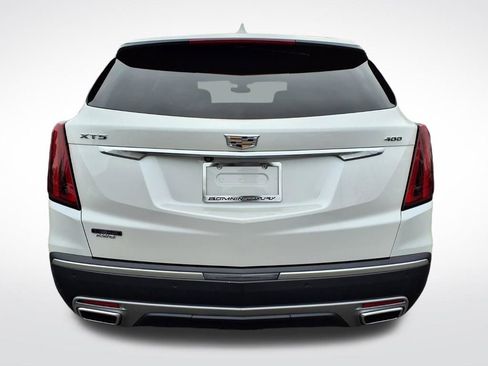 Certified 2022 Cadillac XT5 Premium Luxury image 5