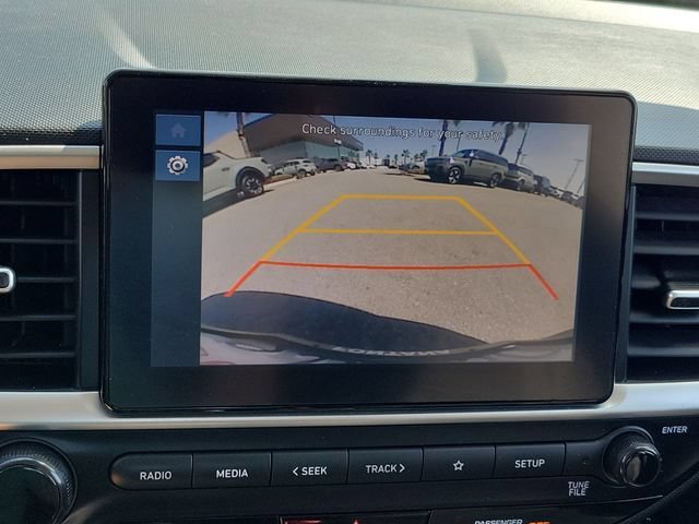 Certified 2024 Hyundai Venue SEL FWD image 12