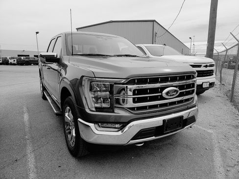 Certified 2022 Ford F150 Lariat image 1