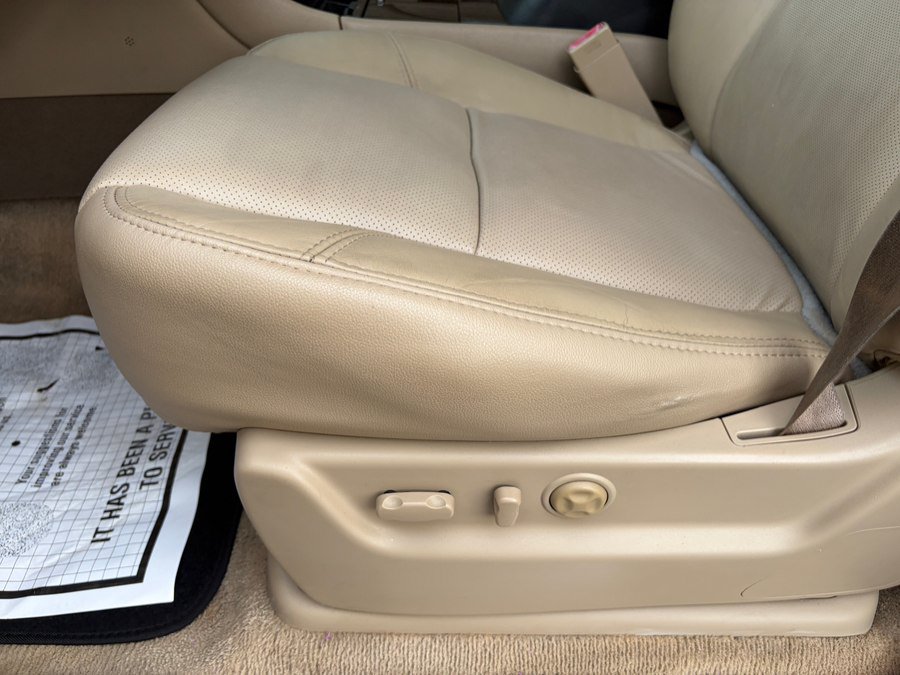 Used 2010 Cadillac Escalade 4WD Hybrid image 29