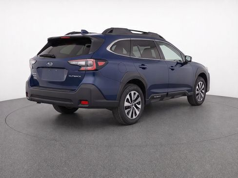 Certified 2025 Subaru Outback Premium w/ Popular Package #1A AWD/4WD image 4