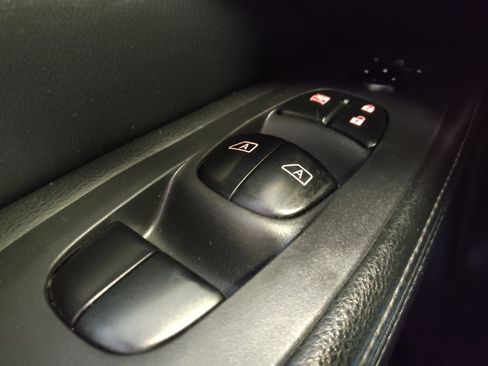 Used 2020 Nissan Pathfinder Platinum w/ Cargo Package AWD/4WD image 27