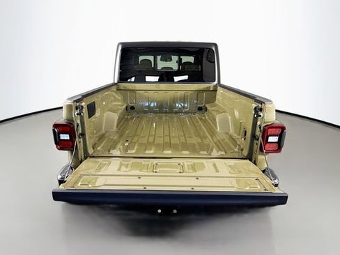 New 2026 Jeep Gladiator Willys AWD/4WD image 23