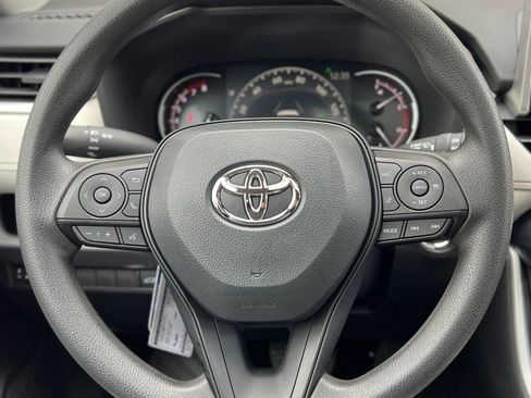New 2025 Toyota RAV4 XLE image 29