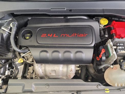 Used 2019 Jeep Compass Latitude w/ Cold Weather Group AWD/4WD image 30