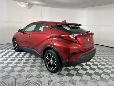 Used 2020 Toyota C-HR LE FWD image 6