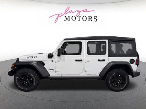 Used 2023 Jeep Wrangler Unlimited w/ Cold Weather Group AWD/4WD image 7