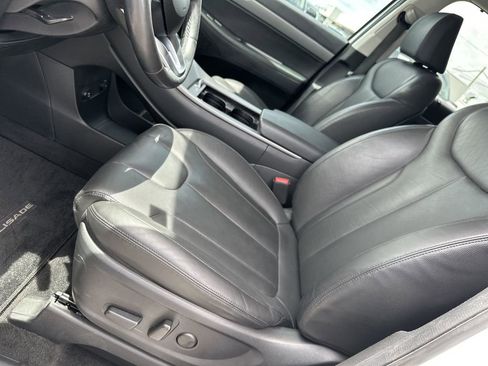 Used 2022 Hyundai Palisade SEL w/ Premium Package FWD image 11