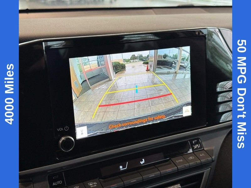 Used 2026 Toyota Camry LE FWD image 23