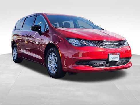 New 2026 Chrysler Voyager LX FWD image 3