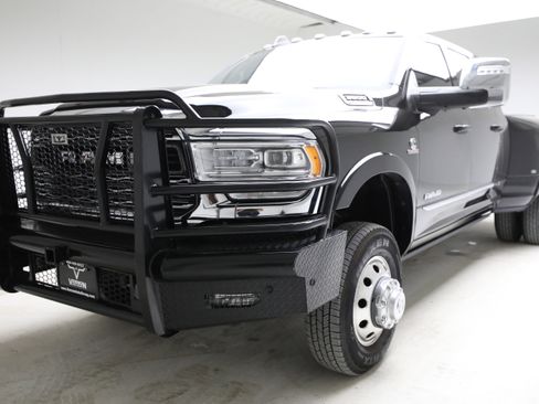 Used 2024 RAM 3500 Limited AWD/4WD image 1