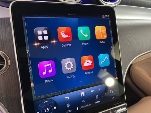 Certified 2025 Mercedes-Benz GLC 300 4MATIC image 8