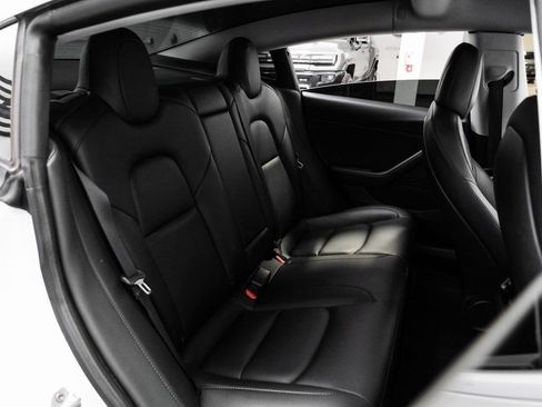 Used 2020 Tesla Model 3 Long Range image 31