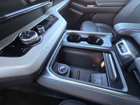 Used 2025 Ford Expedition Max Active image 15