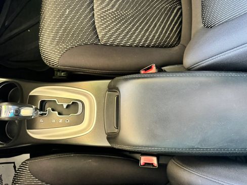Used 2014 Dodge Journey American Value Package w/ Flexible Seating Group FWD image 14