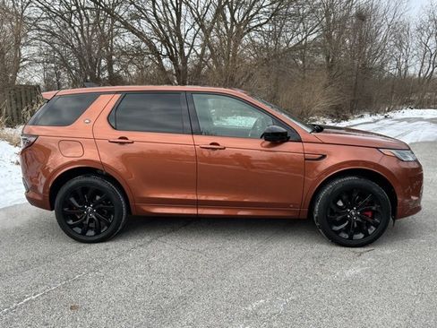 Used 2021 Land Rover Discovery Sport SE R-Dynamic image 4
