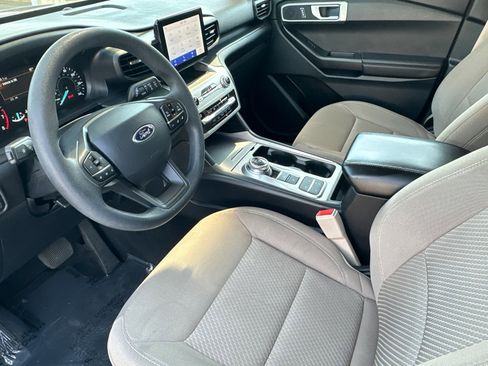 Certified 2021 Ford Explorer 2WD image 10