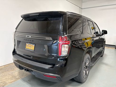 Used 2021 Chevrolet Tahoe Z71 w/ Z71 Off-Road Package AWD/4WD image 7