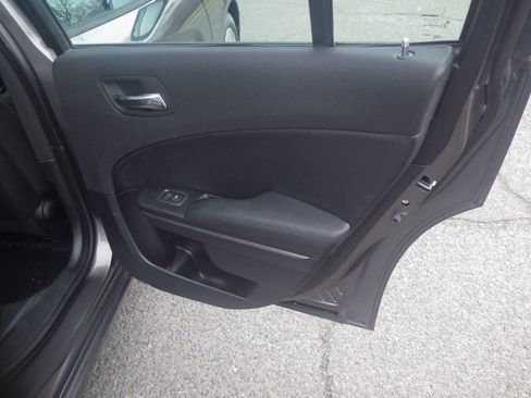 Used 2013 Dodge Charger SXT image 20