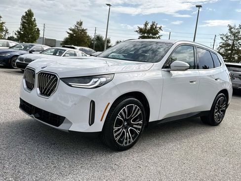 Used 2026 BMW X3 xDrive30i w/ Premium Package AWD/4WD image 7