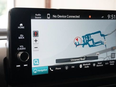 Used 2024 Honda Pilot Touring image 13