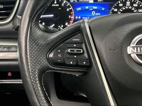 Used 2023 Nissan Maxima SL FWD image 11