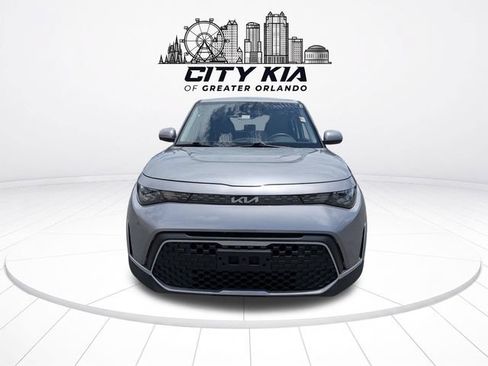 Certified 2025 Kia Soul LX w/ LX Technology Package FWD image 8