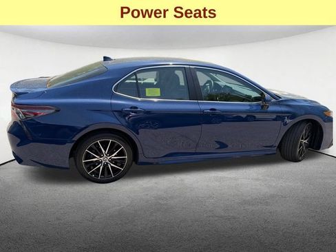 Used 2024 Toyota Camry SE w/ Cold Weather Package AWD/4WD image 9