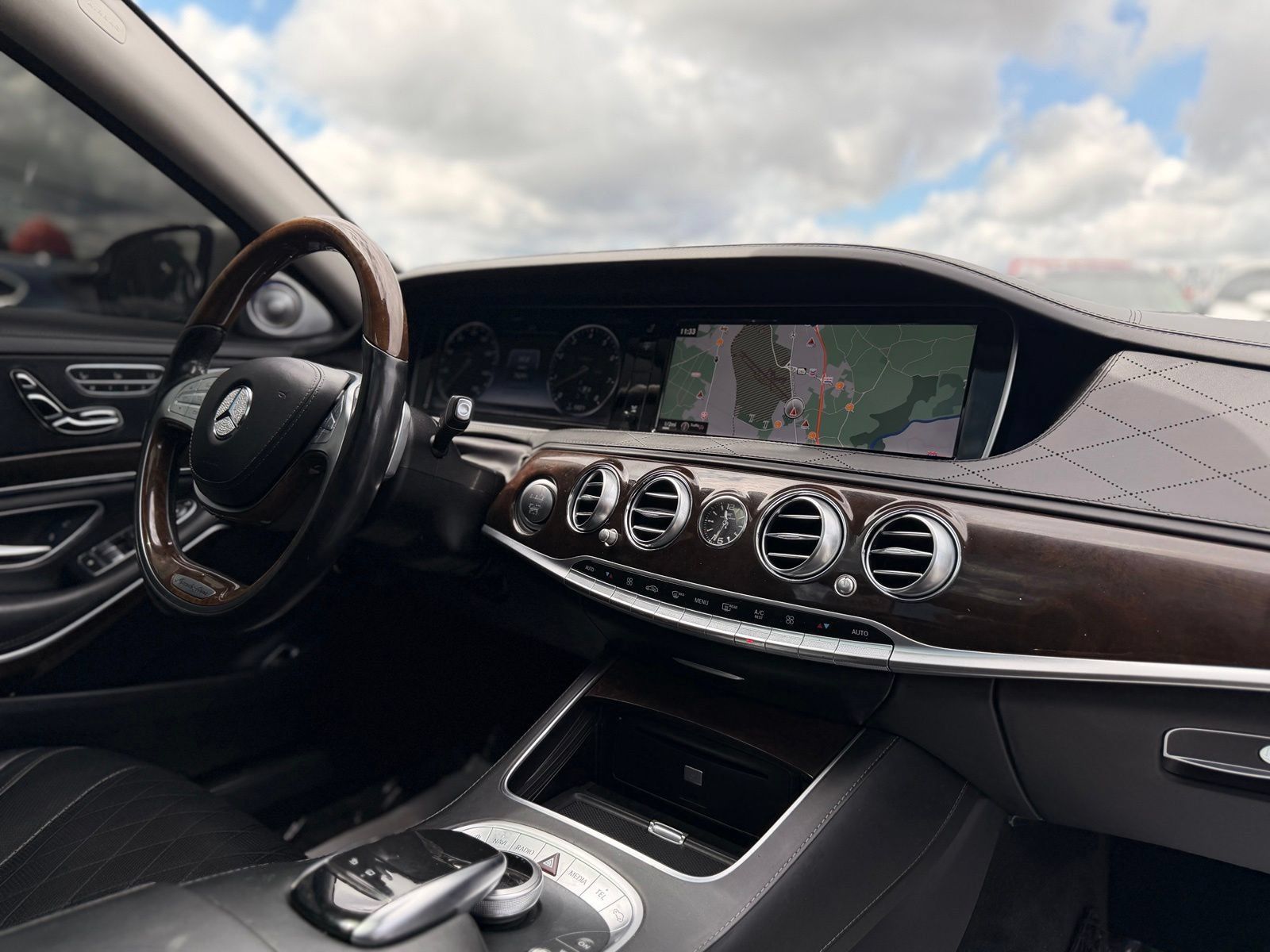 Used 2016 Mercedes-Benz Maybach S 600 image 40
