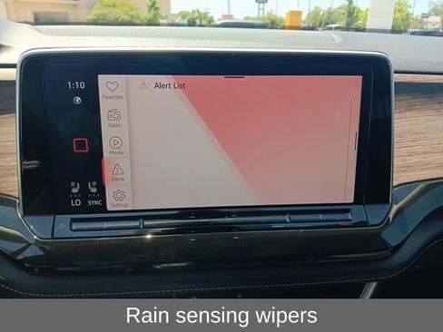 Used 2024 Volkswagen Atlas SEL Premium R-Line image 15