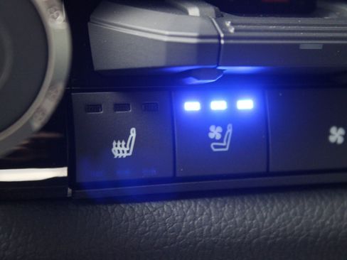 New 2026 Toyota Tundra Limited image 15