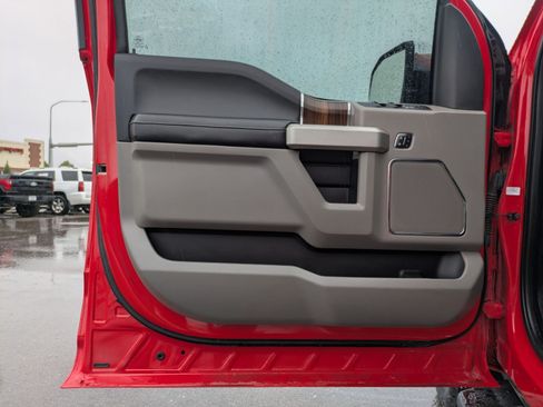 Used 2016 Ford F150 Lariat AWD/4WD image 14
