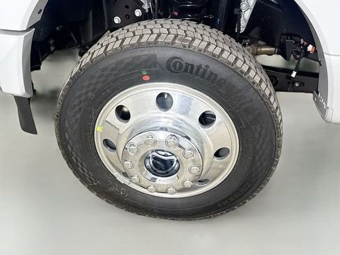 New 2026 Ford F450 Platinum w/ Platinum Plus Package image 31