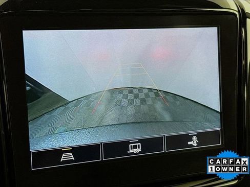 Used 2022 Chevrolet Traverse LT image 14