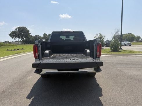 Used 2025 GMC Sierra 1500 SLT AWD/4WD image 22