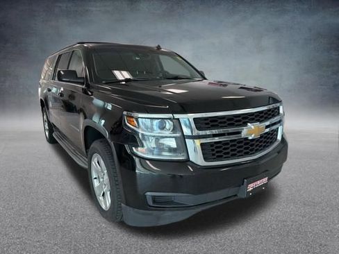 Used 2015 Chevrolet Suburban LT w/ Max Trailering Package image 5