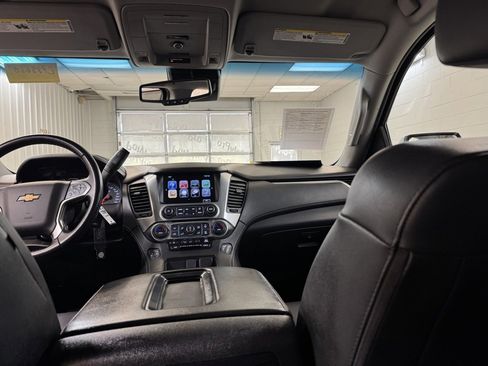 Used 2020 Chevrolet Suburban LT image 23