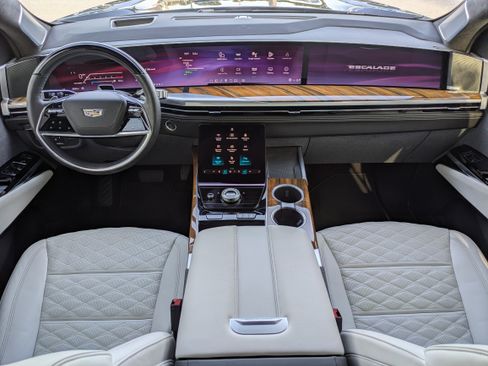 Certified 2025 Cadillac Escalade Sport Platinum w/ LPO, ONYX Package image 14