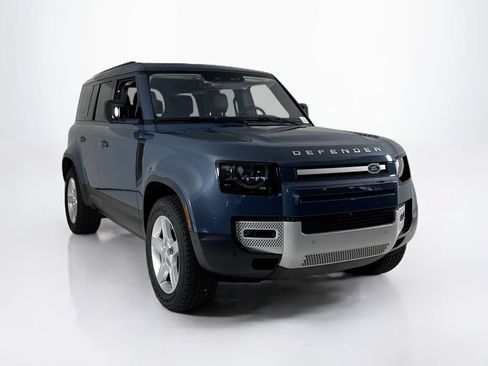 Used 2020 Land Rover Defender 110 SE AWD/4WD image 7