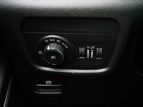 Used 2021 Jeep Grand Cherokee L Limited image 28