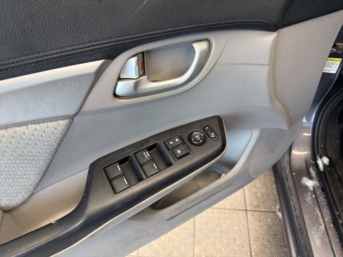 Used 2014 Honda Civic Hybrid Sedan image 14